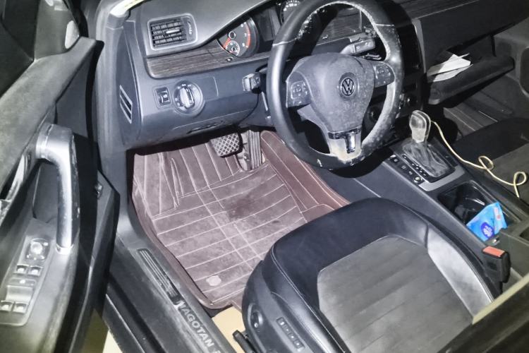 Used Volkswagen Magotan 2012 Facelift 2.0 TSI Prestige Model