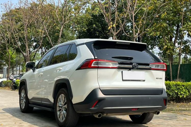 Used Toyota Wildlander 2024 2.0L CVT Two-Wheel Drive Leading Edition