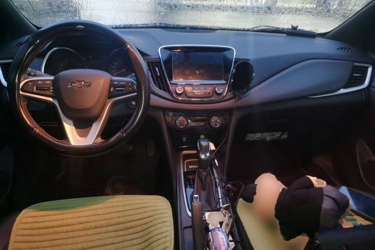 Used Chevrolet Monza 2019 RS 330T Automatic Comfort Edition China VI Standard Center Console