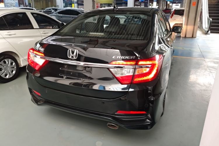 Used Honda Crider 2015 1.8L automatic luxury edition