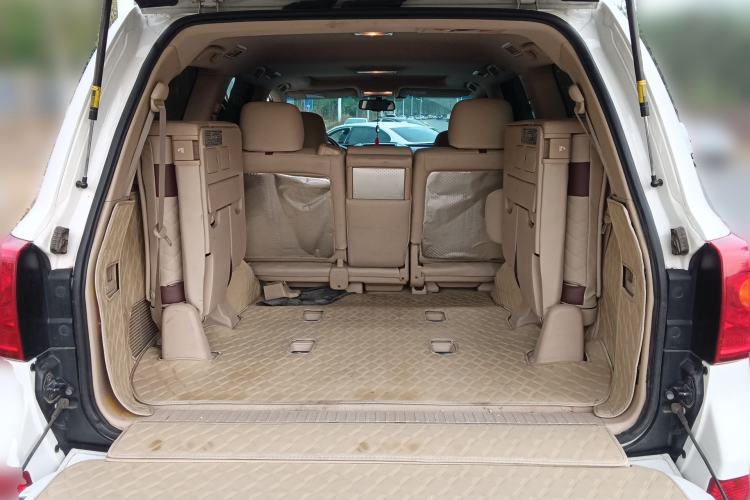 Used Toyota Land Cruiser 2012 4.0L Automatic VX
