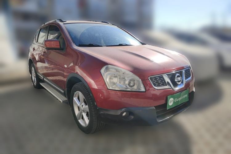 Used Nissan Qashqai 2011 2.0 XV Lea CVT 2WD Front Right 45 Deg