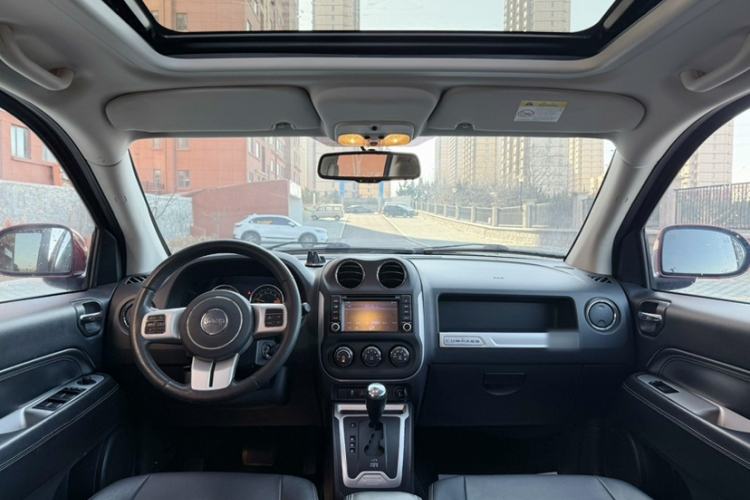 Used Jeep Compass 2014 Revised Version 2.4L Four-Wheel Drive Comfort Edition
