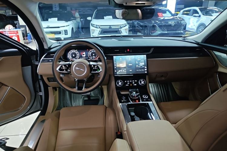 Used Jaguar XFL 2024 2.0T P250 Two-Wheel Drive Prestige Luxury Edition
