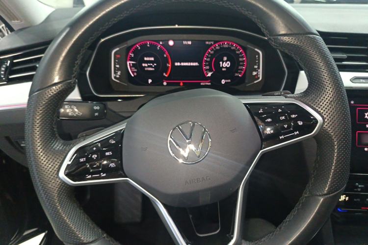 Used Volkswagen Magotan 2023 2 Million Units Commemorative Edition 330TSI DSG Luxury Version
