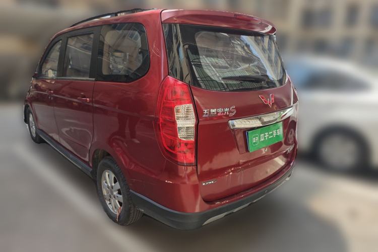 Used Wuling Hongguang 2014 1.5L S Comfort Model
