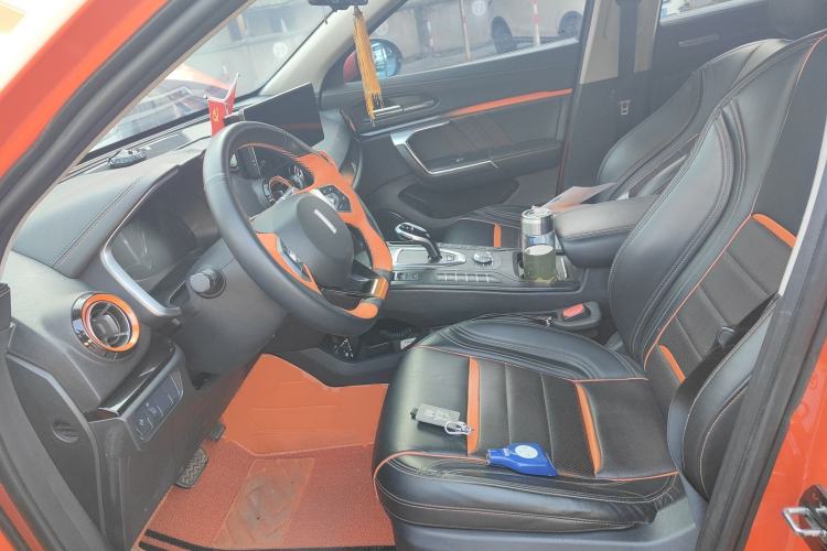 Used Wey VV5 2019 1.5T Two-Wheel-Drive Orange Edition Limited Model

