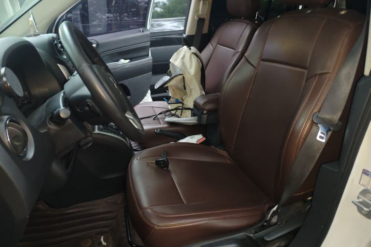 Used Jeep Compass 2014 Revised Version 2.4L Four-Wheel Drive Comfort Edition Left Front Seat