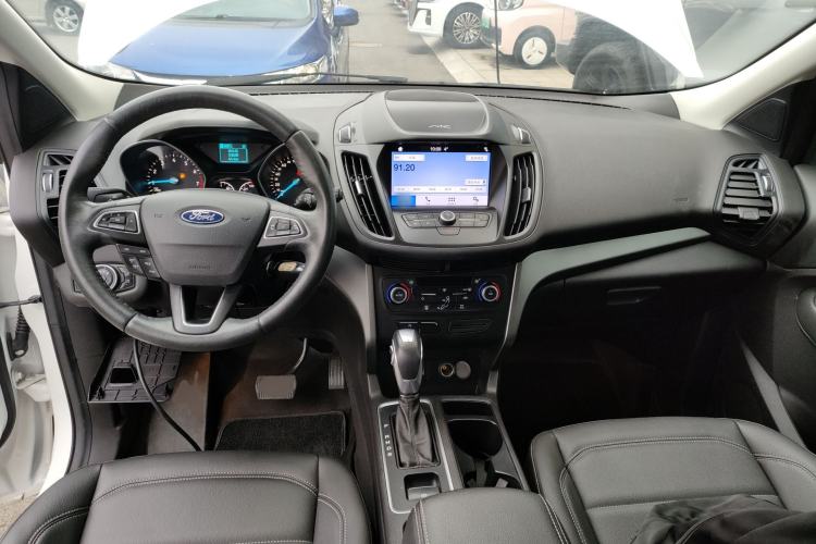 Used Ford Kuga 2019 EcoBoost 180 Two-Wheel-Drive Platinum Edition China VI Standard