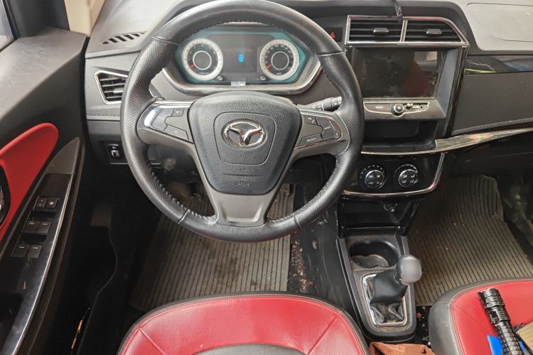 Used FAW Yingzhi G3 2016 G3S 1.5L Manual Luxury Navigation Edition
