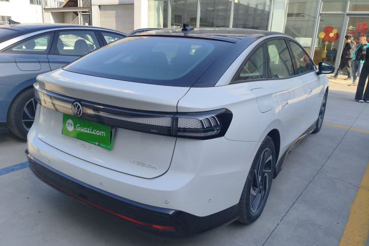 Used Volkswagen ID.7 VIZZION 2024 PRO Model Rear Right 45 Deg