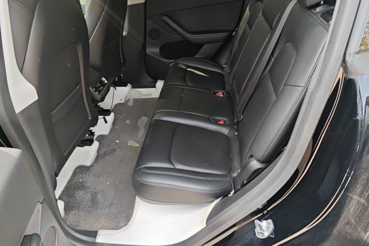 Used Tesla Model Y 2022 Long-Range All-Wheel-Drive Version