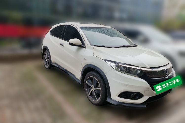 Used Honda Vezel 2020 1.5L CVT Pioneer Edition Front Right 45 Deg