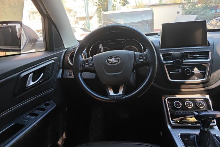 Used Bestune X40 2019 1.6L Automatic Luxury Edition China VI