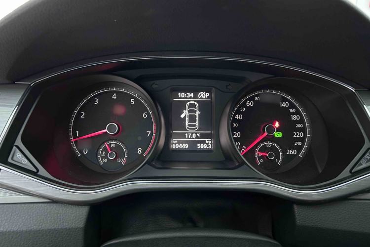 Used Volkswagen Passat 2016 330TSI DSG Luxury Edition Instrument Cluster