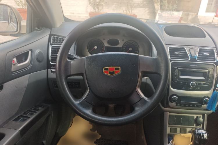 Used Geely Auto Classic Emgrand 2012 Sedan 1.8L Manual Comfort Model Steering Wheel