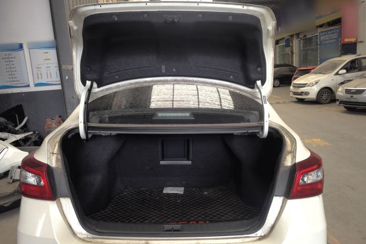 Used Nissan Sylphy 2021 Classic 1.6XL CVT Luxury Edition Trunk