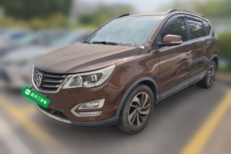 Used Baojun 560 2015 1.8L manual luxury version