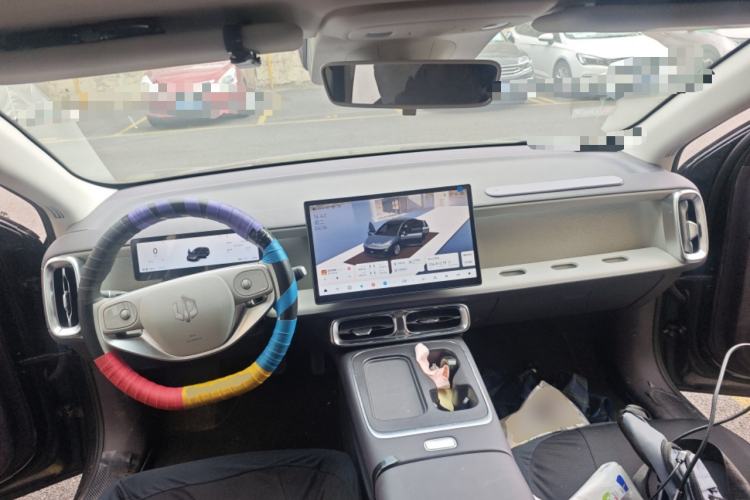 Used Leapmotor B01 2025 650 Enjoyment Edition Center Console