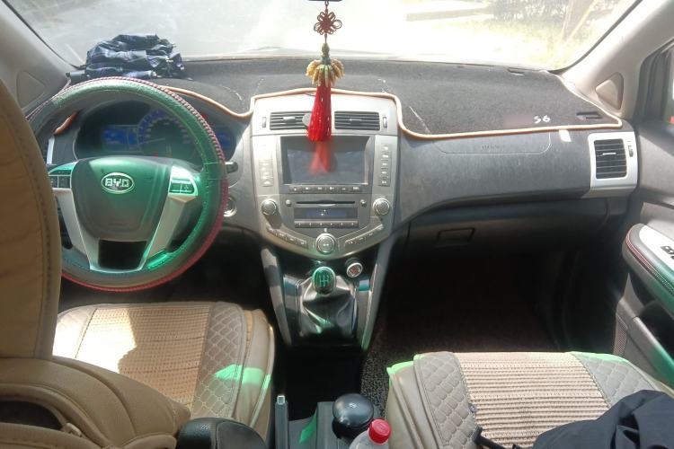 Used BYD S6 2013 Jingyue Edition 2.0L Manual Luxury Model 5 Seats