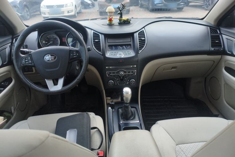 Used Bestune B50 2013 1.6L manual luxury version

