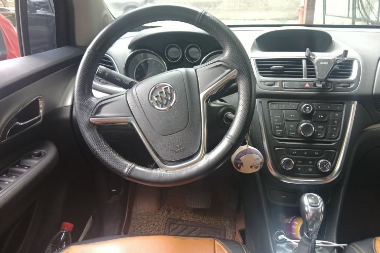 Used Buick Encore 2015 1.4T Automatic Two-Wheel Drive Urban Elite Version Steering Wheel