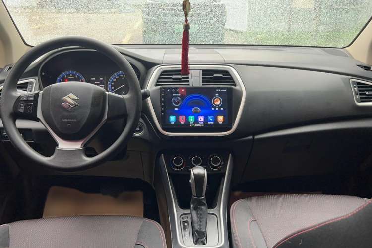 Used Suzuki S-Cross 2015 1.6L CVT Two-Wheel Drive Entry-Level Trim