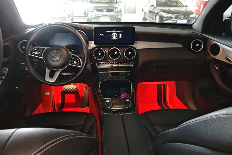 Used Mercedes-Benz GLC Coupe 2022 Refreshed GLC 260 4MATIC Coupe SUV
