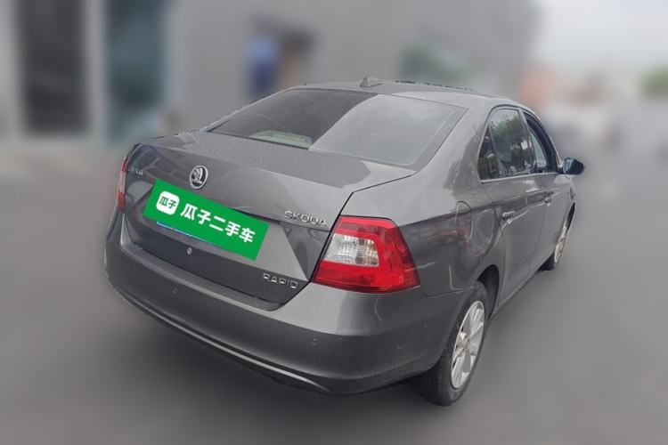 Used Skoda Rapid 2015 1.6L Automatic Smart Selection Model