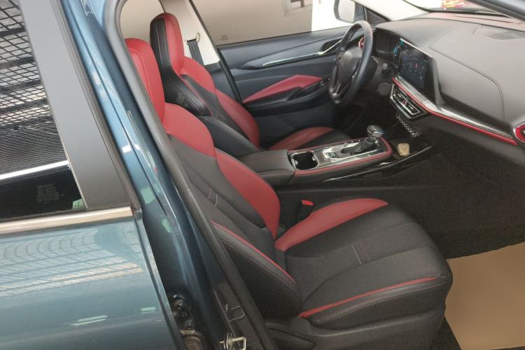 Used CHANGAN OSHAN X5 2023 Enjoy Edition 1.5T DCT Luxury Model Right Front Seat