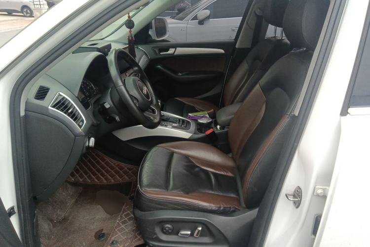 Used Audi Q5 2017 Plus 40 TFSI Technology Model