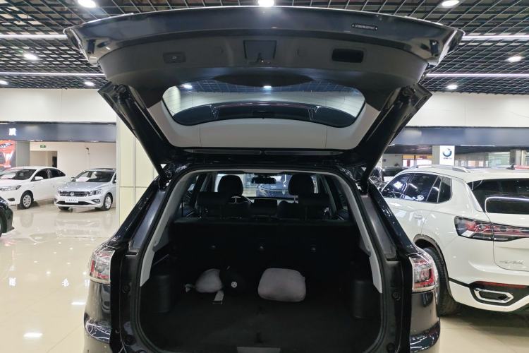 Used Chery Tiggo 8 2025 Excellence Edition 230 TCI Automatic Luxury Version 5 Seats Trunk