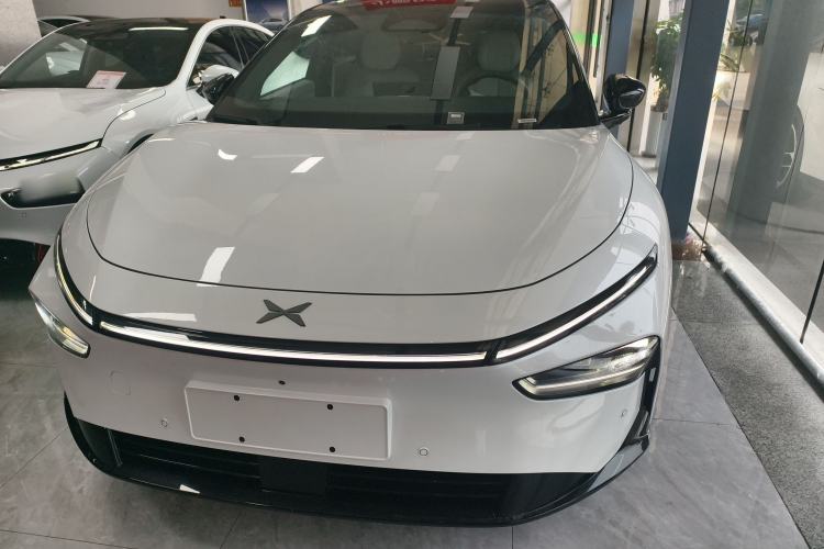 Used XPeng P7+ 2024 Long-Range Max Front
