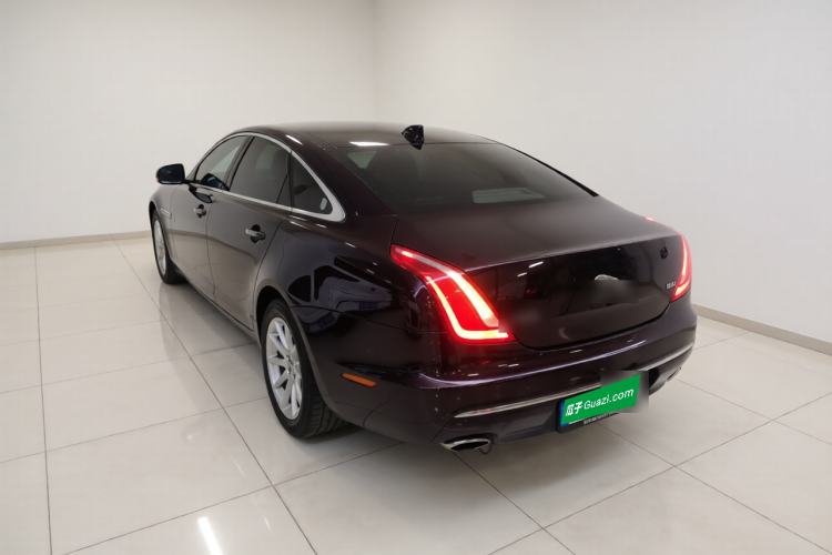 Used Jaguar XJ 2016 XJL 2.0T Two-Wheel-Drive Elegant Business Edition
