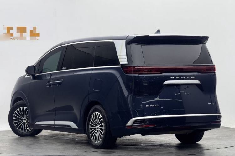 Used Denza D9 2024 DM-i 980 Four-Wheel Drive Flagship Model
