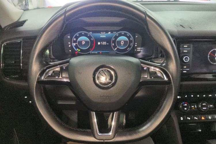 Used Skoda Kodiaq 2019 Facelifted TSI330 7-Seater Two-Wheel-Drive Luxury Enjoyment Edition China VI Standard