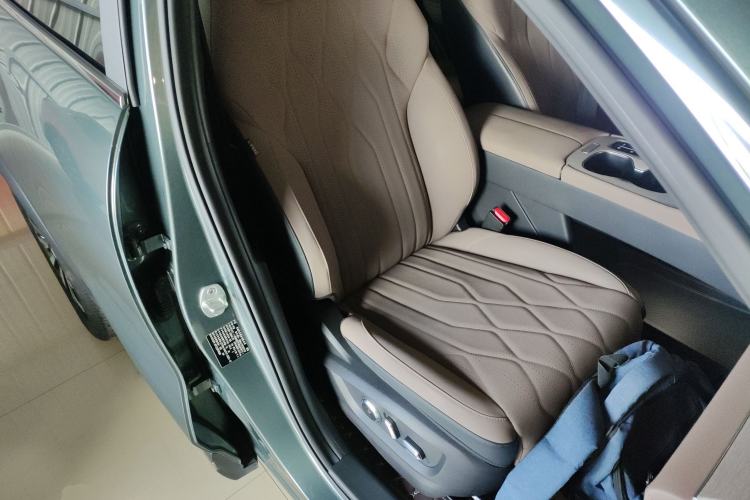 Used Chery Fengyun T8 2025 1.5T 130km Deluxe Version 5 Seats
