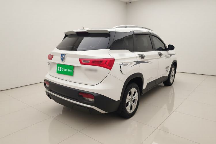 Used Baojun 530 2020 1.5T Manual Comfort Version 6 Seats Exterior 5