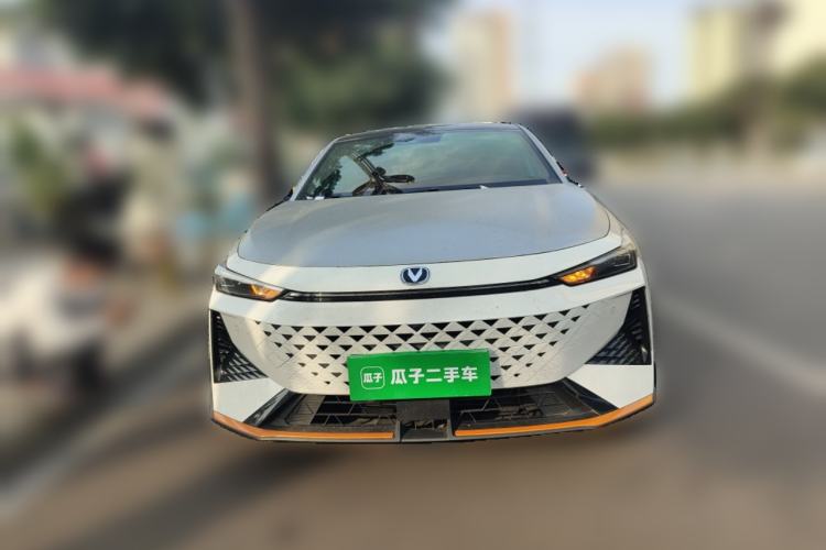 Used CHANGAN UNI-V 2024 1.5T Prestige Sport Edition Front