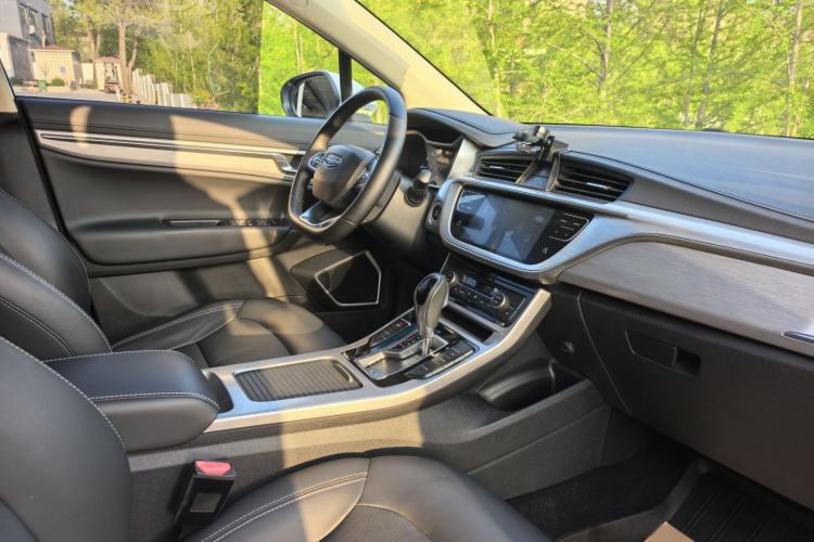 Used Geely Auto Emgrand GS 2019 1.4T CVT Edition Interior 9