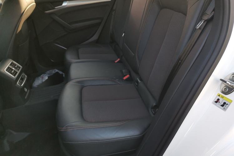 Used Audi Q5L 2018 45 TFSI Prestige Fashion Edition China V Emission Standard Left Rear Seat