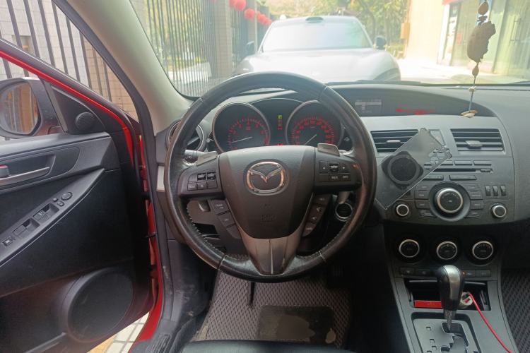 Used Mazda 3 2011 Sedan 2.0L Automatic Luxury Model
