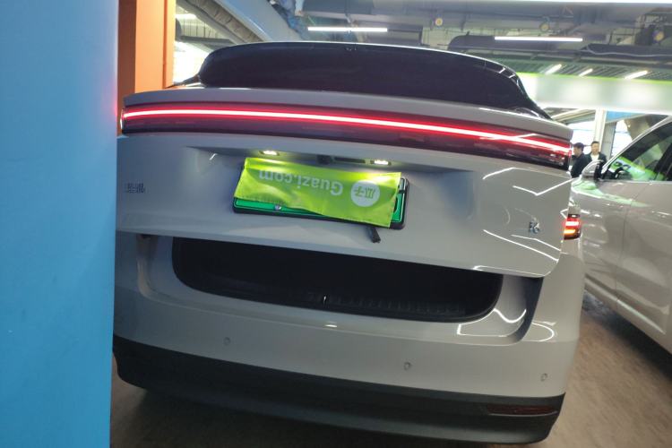 Used Li Auto i6 2025 Model Two-Wheel-Drive Standard Type
