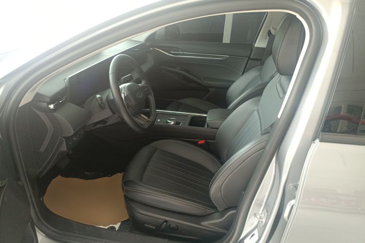 Used Ford Mondeo 2025 2.0T EcoBoost Luxury Version Left Front Seat