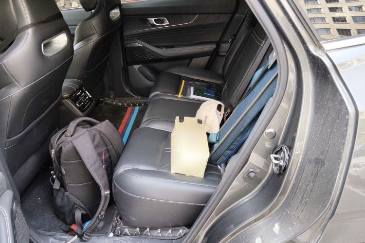 Used CHANGAN UNI-K 2024 2.0T Two-Wheel Drive YueShang Trim Left Rear Seat