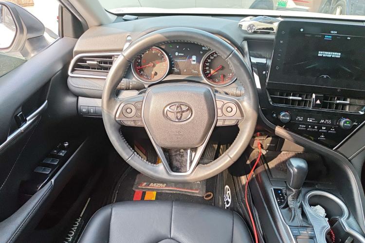 Used Toyota Camry 2023 2.0S FENGSHANG Edition
