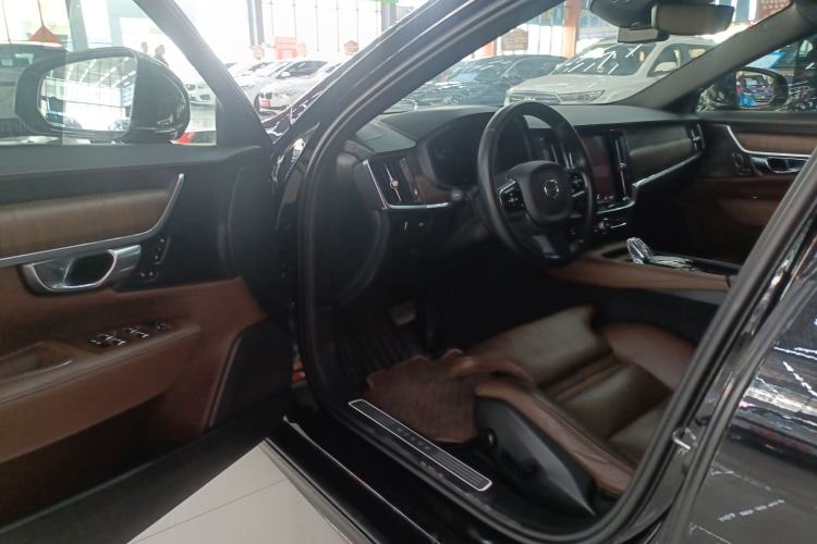 Used Volvo S90 2021 B5 Zhiyuan Luxury Edition