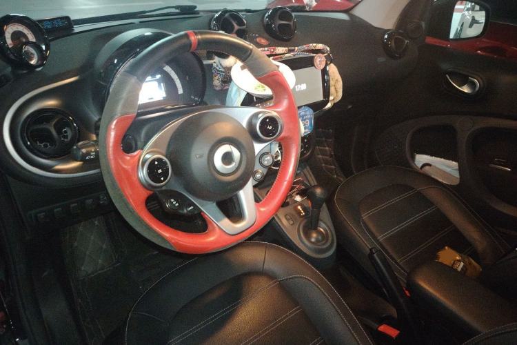 Used smart fortwo 2016 0.9T 66kW Hardtop Pioneer Edition