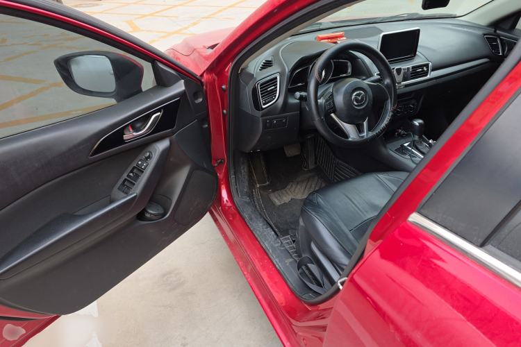 Used Mazda Mazda 3 Axela 2016 Sedan 1.5L Automatic Comfort Model