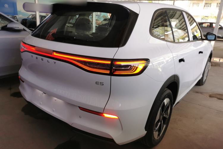 Used Geely Galaxy E5 2026 Model 530km Launch Edition
